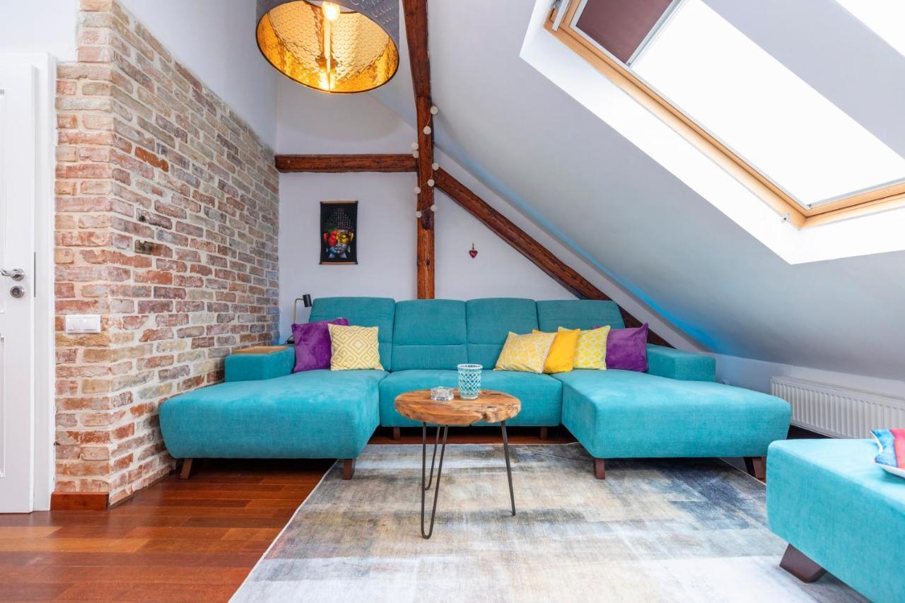 Beautiful And Romantic Penthouse With Two Terraces Pressburg Exterior foto
