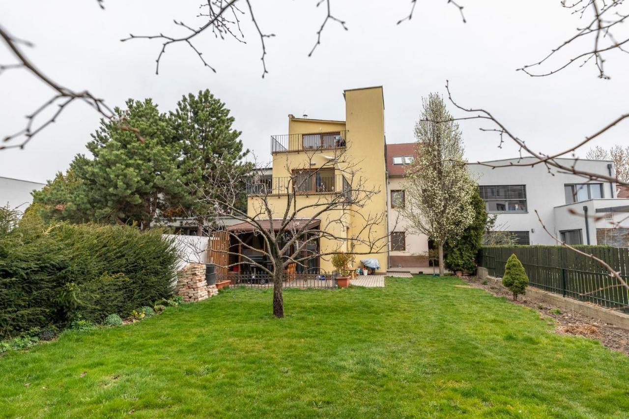Beautiful And Romantic Penthouse With Two Terraces Pressburg Exterior foto